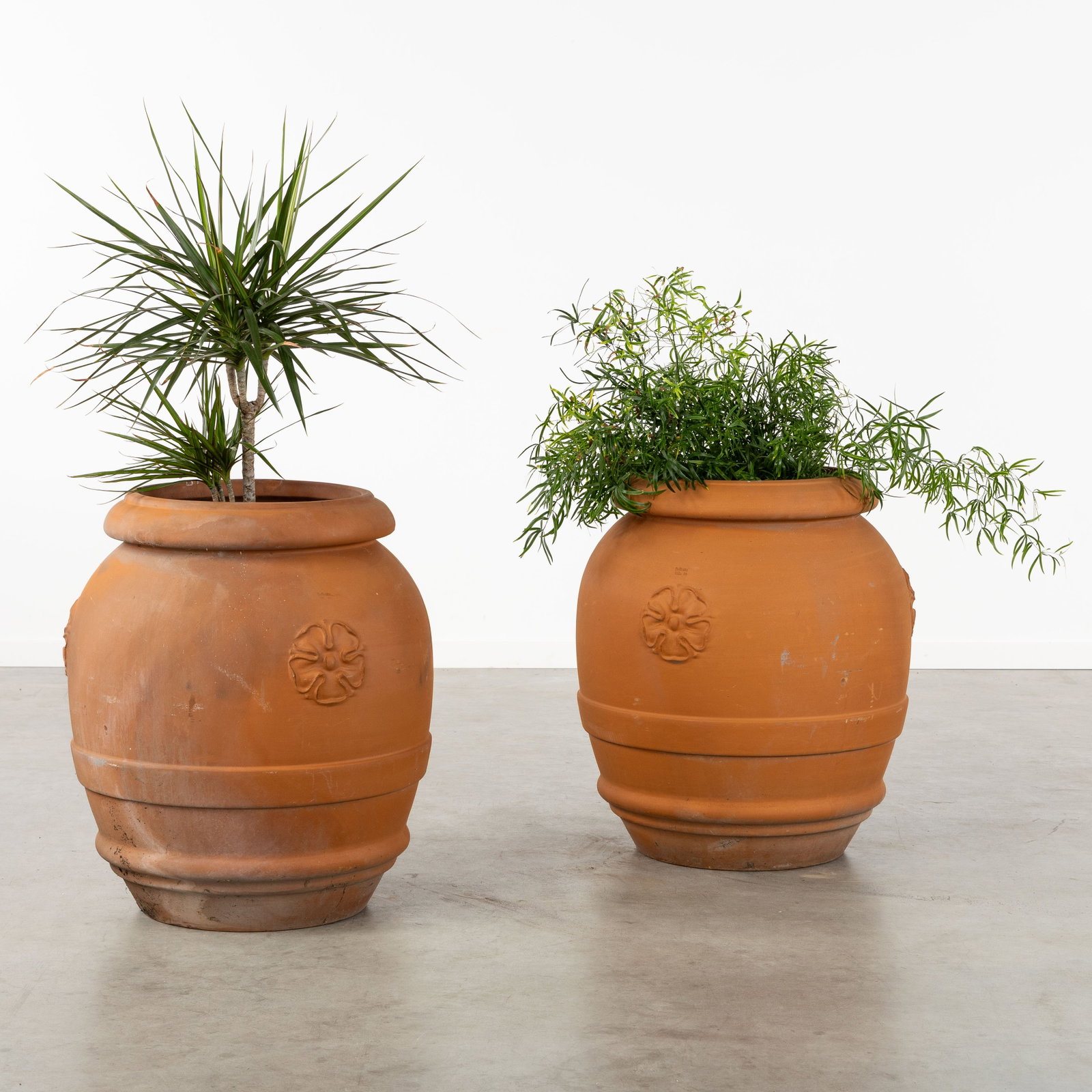 A Pair of terracotta garden vases, signed DeRoMa, Italy, 20th C. (1 of 9)