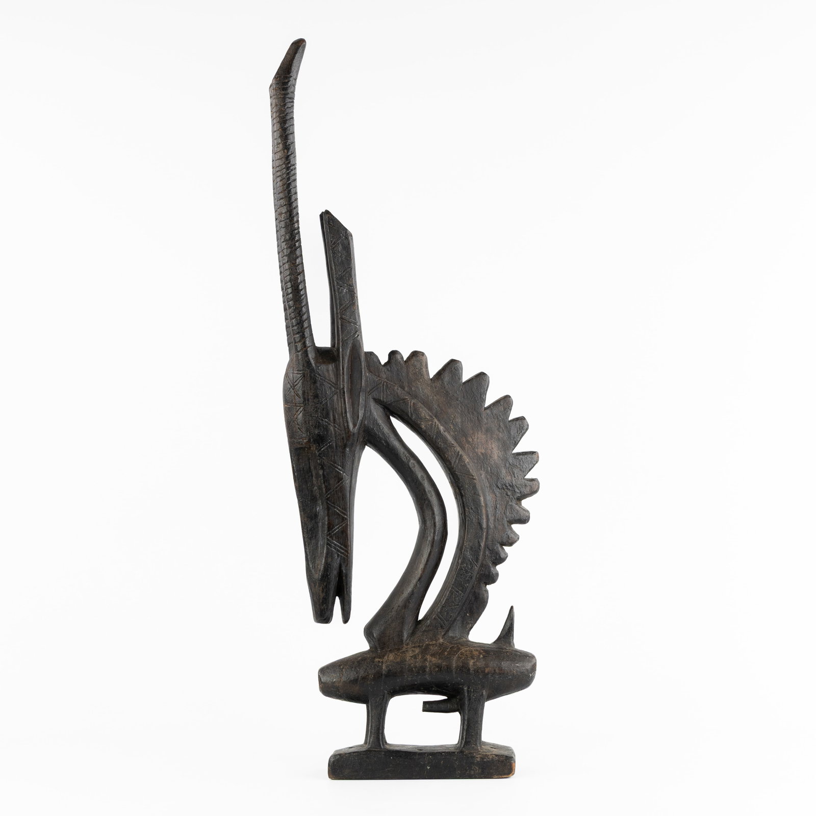 Ethnic arts: A Bamana Vertical Antelope Headdress, Mali, Africa. ca 1900-1950: Ethnic arts: A Bamana Vertical Antelope Headdress, Mali, Africa. ca 1900-1950 Bamana or Bamara. Provenance: Private Belgian Collection. Dimensions: (W:28 x H:79 x L:8 cm) The absence of a condit