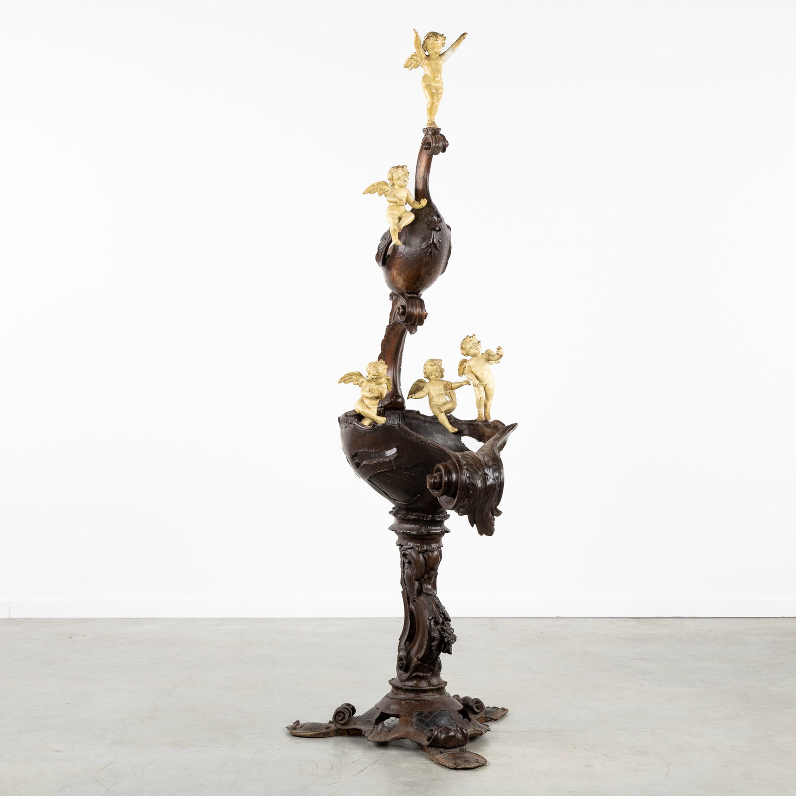 An Exceptional Stand or Jardinère, decorated with Cherubs, Sculptured walnut, Baroque style, 19th (1 of 13)