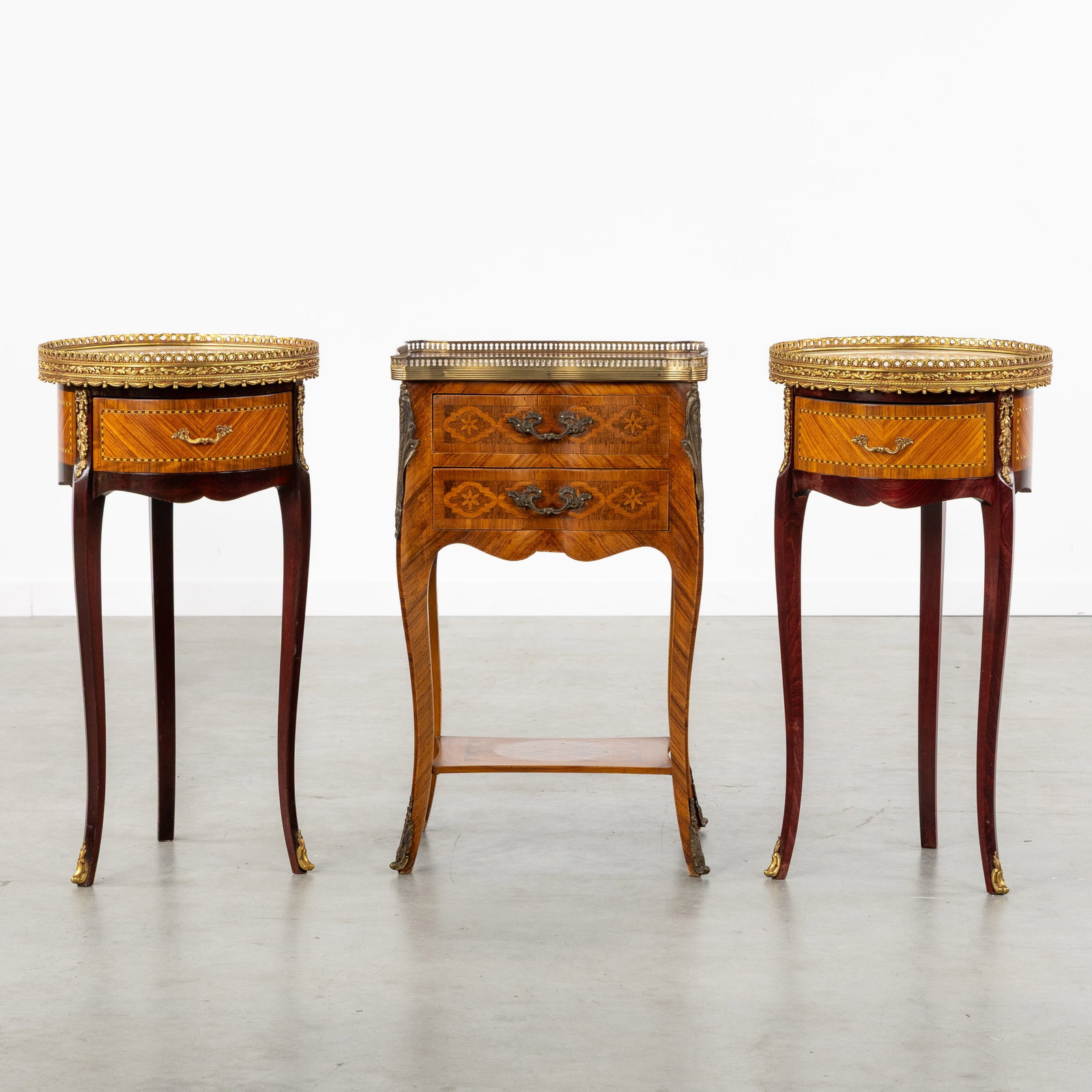 A Pair of round side tables with onyx marble tops and a small side cabinet with marquetry, (1 of 9)