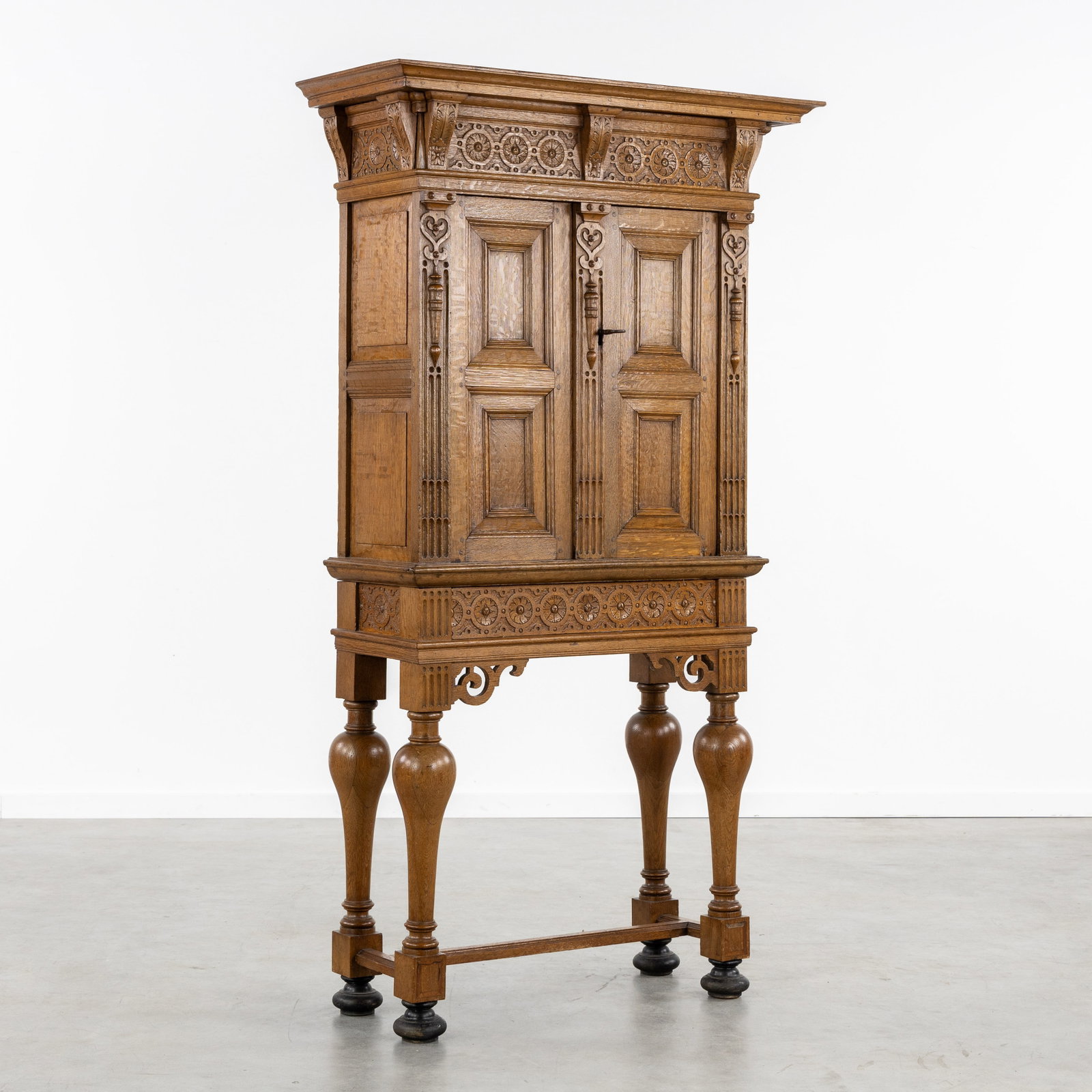 A Bahut, sculptured oak, Flemish Renaissance, 17th C. (1 of 9)