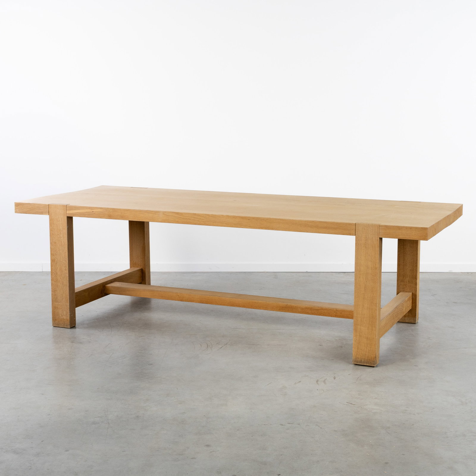 A Modern oak table. (1 of 6)
