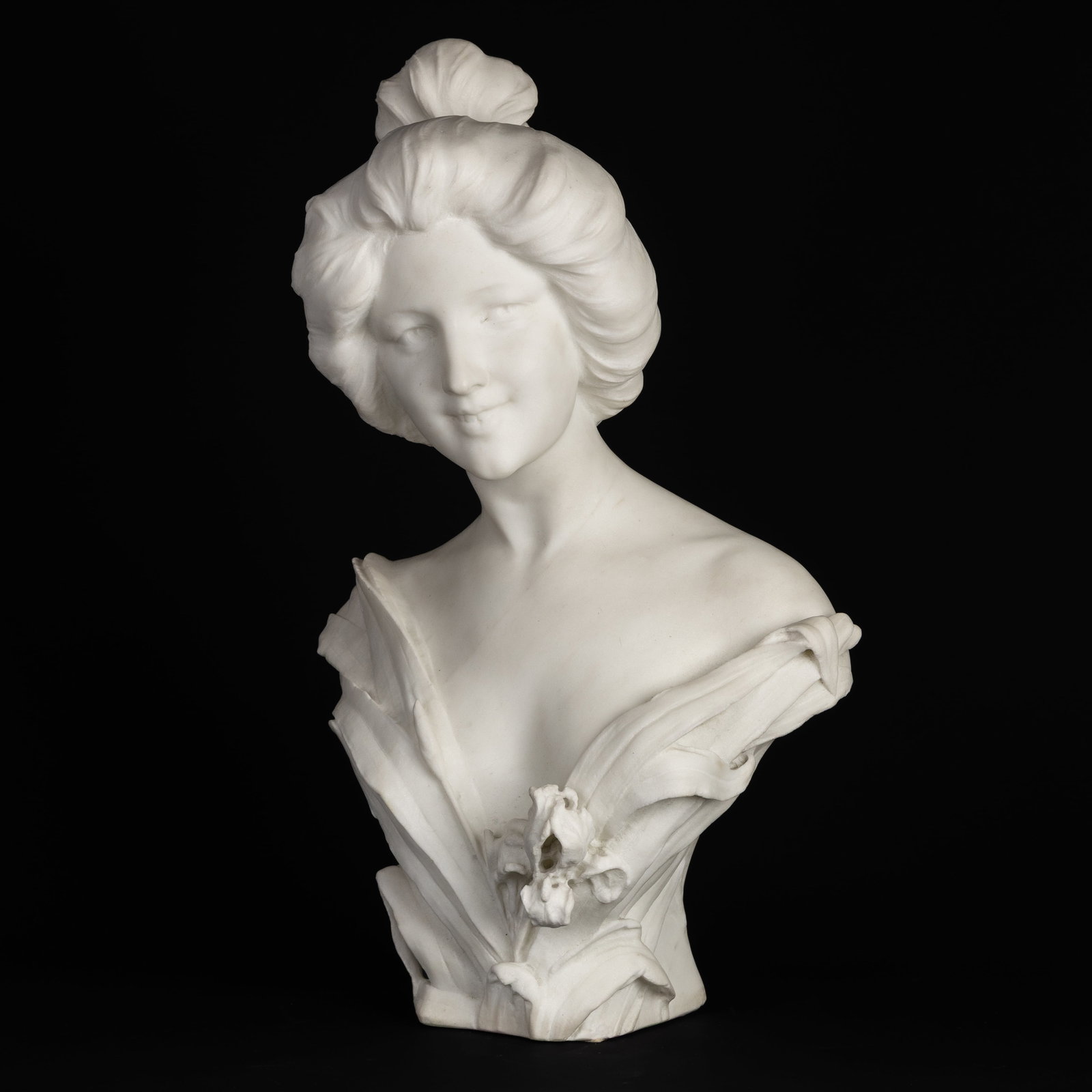 Guglielmo Pugi (c.1850–1915) 'Bust of a Lady, Art Nouveau'. Carrara marble. (1 of 7)