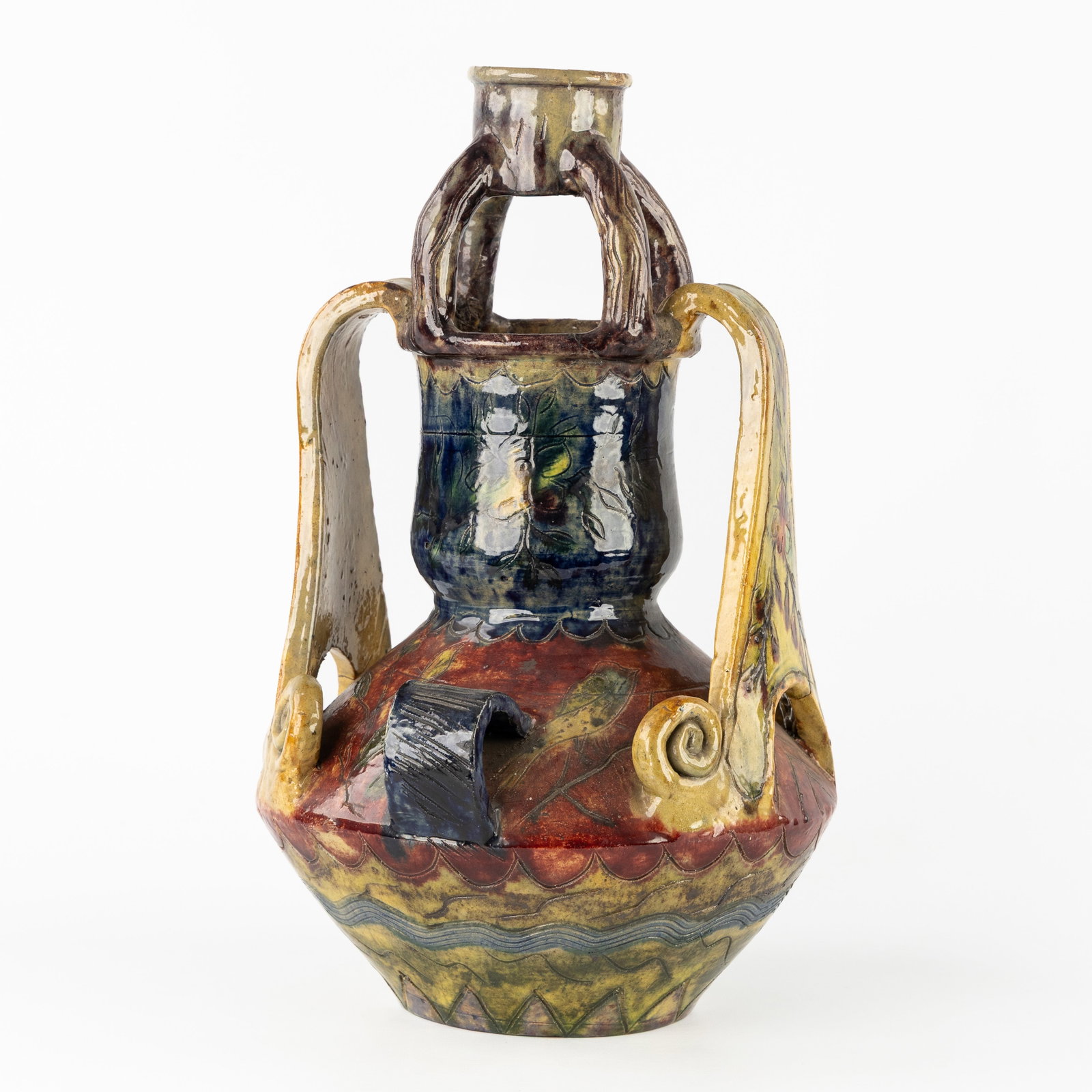Bredene Pottery, a special vase with elegantly sculptured handles. Flemish Earthenware, circa 1920. (1 of 10)