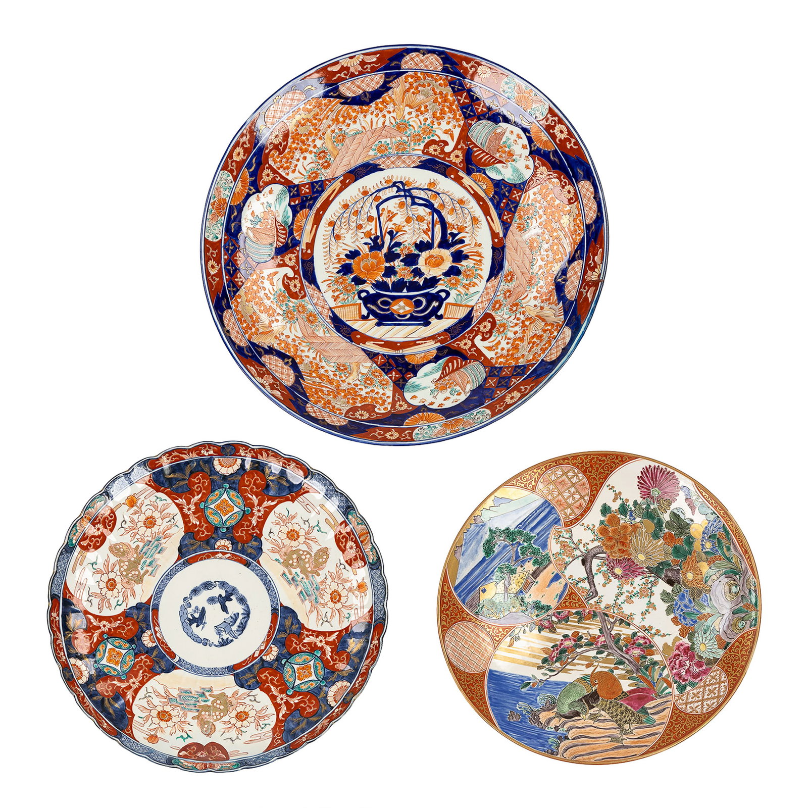 Three large Japanese Imari plates, Edo and Meiji, 18th and 19th C.: Three large Japanese Imari plates, Edo and Meiji, 18th and 19th century. Imari porcelain.Five large plates with restorations.Japan, Edo and Meiji. Diameters: 36 cm / 47 cm / 56 cm. Dimensions: (W:65 c
