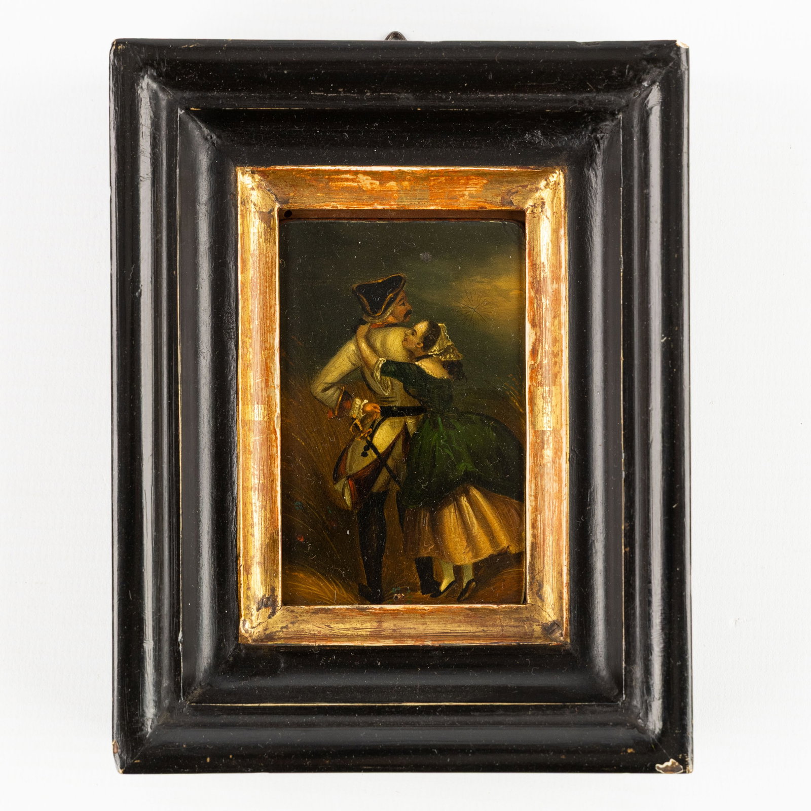 An antique miniature painting 'Soldier with his spouse', oil on panel. 19th C.: An antique miniature painting 'Soldier with his spouse', oil on panel. 19th century. 14 x 11 cm. Dimensions: (W:5 x H:7,5 cm) The absence of a condition report does not imply a perfect ite