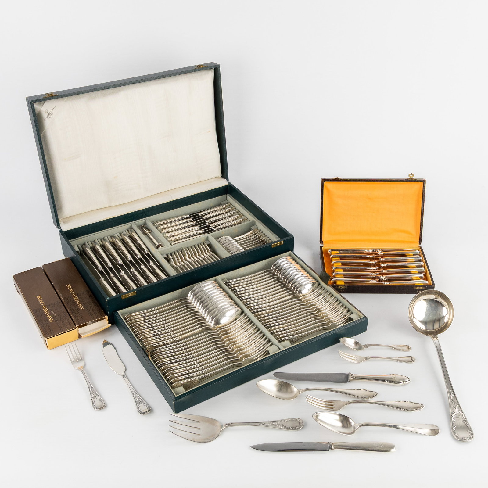Bruno Wiskeman, an 86-piece silver-plated cutlery set, including 38 pieces of silver-plated cutlery. (1 of 7)