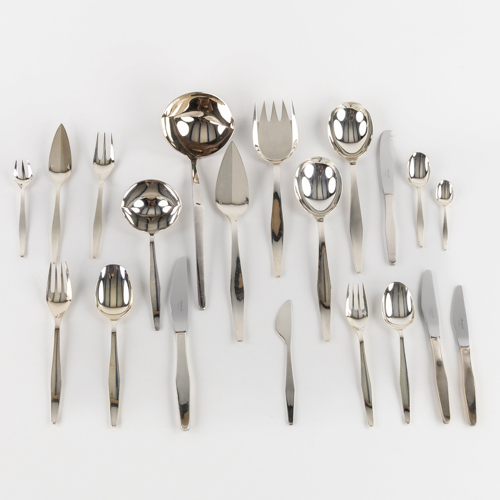 Christofle, Lino Sabbatini, model Orly, a 152-piece silver-plated cutlery set. (1 of 8)