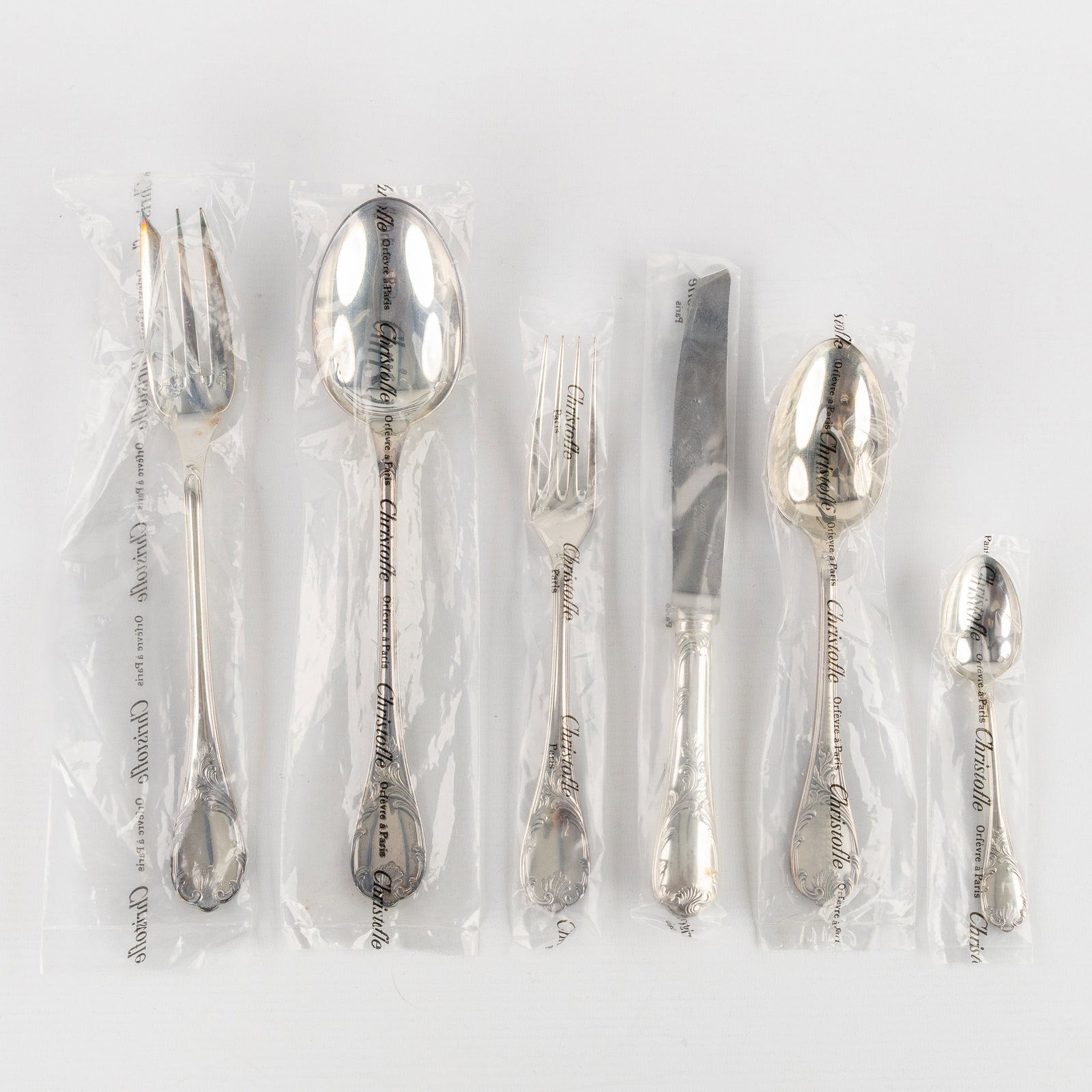 Christofle Marly, a 50-piece cutlery set. Mostly new in the packaging, Silver-plated metal. (1 of 3)