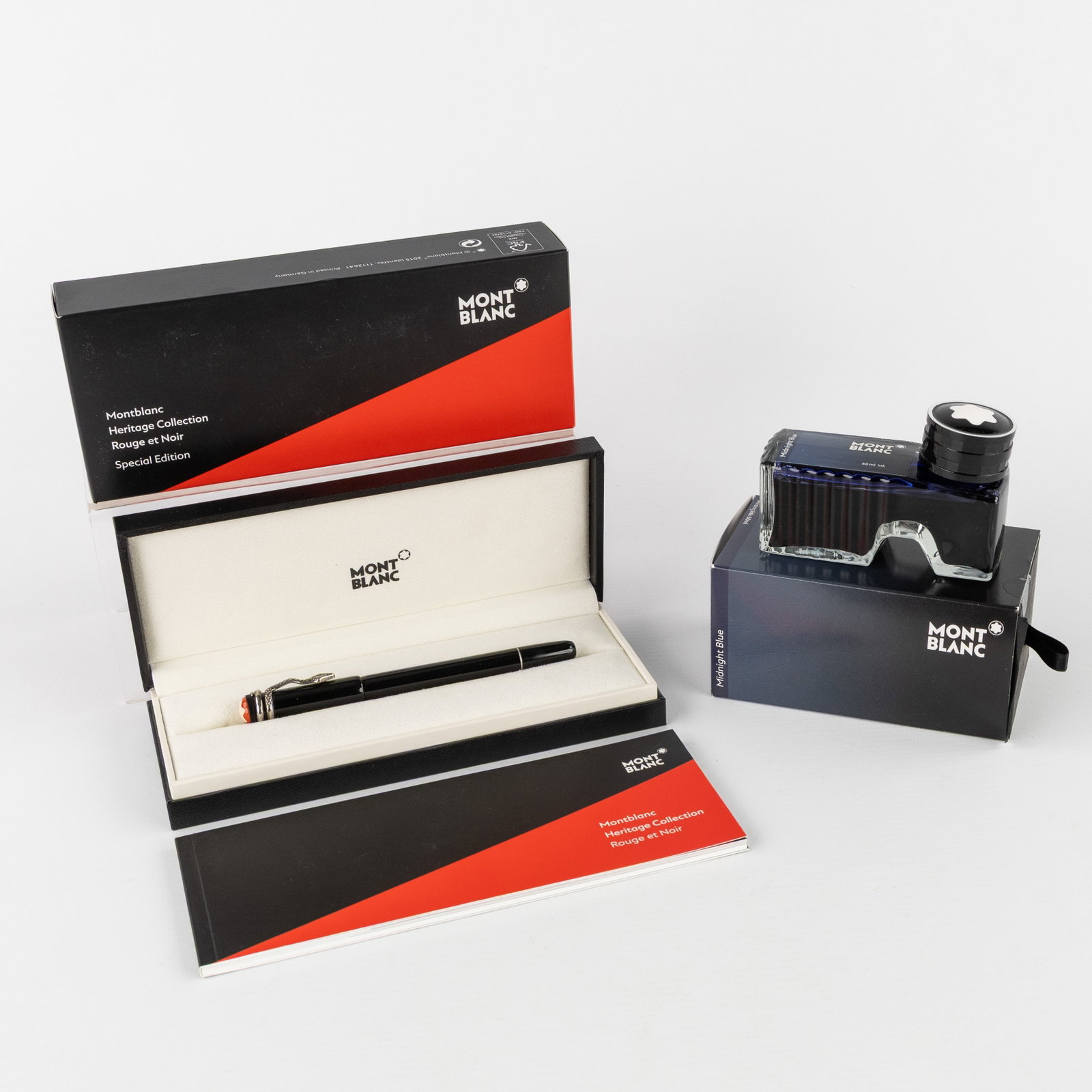 Montblanc 'Hertitage Collection' Rouge et Noir, a fountain pen with 14kt nib. Added an inkwell 'Midn (1 of 10)