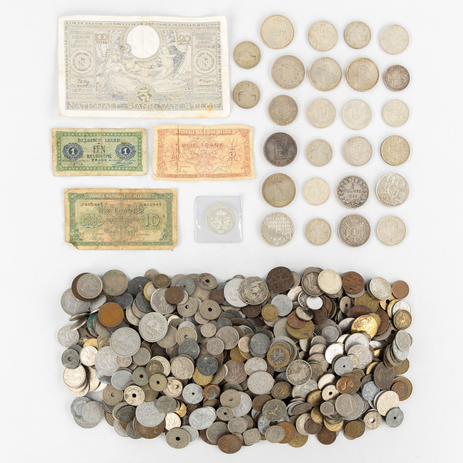 Numismatics: A Collection of coins, silver coins, and banknotes. Silver, 462g. (1 of 4)