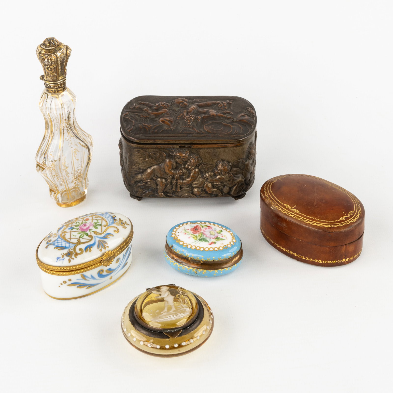 Five pill and jewelry boxes and a crystal perfume bottle mounted with vermeil silver, 19th and 20th (1 of 16)