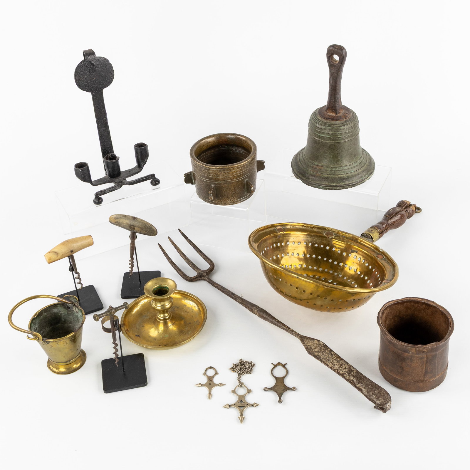 A Collection of Flemish and Dutch antique artifacts, bronze, brass and wrought iron, 17th to (1 of 8)