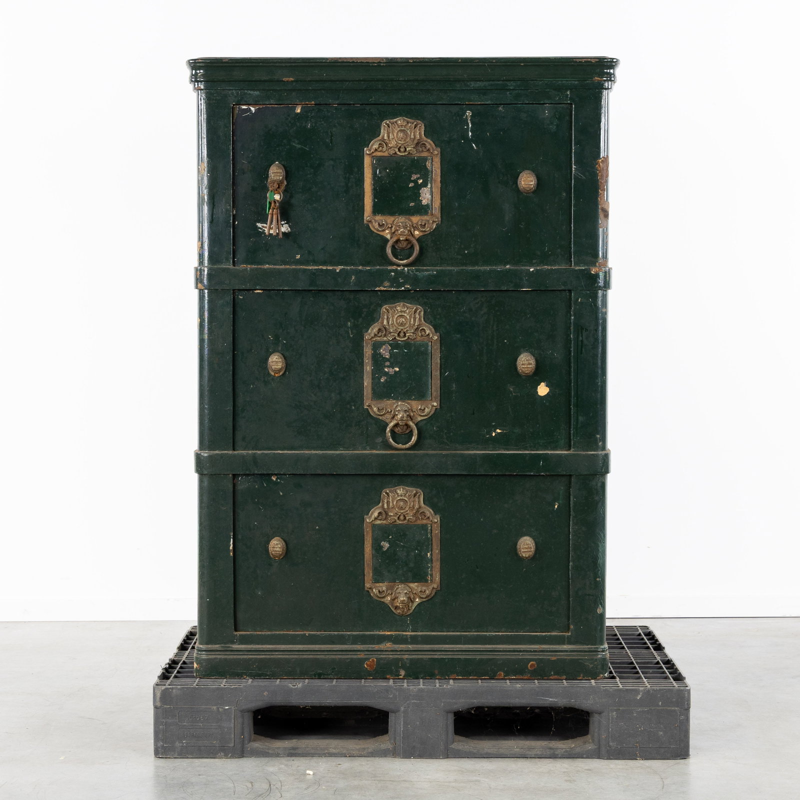 An antique ‘Coffre Fort’ safe or vault. Green-patinated metal. (1 of 7)
