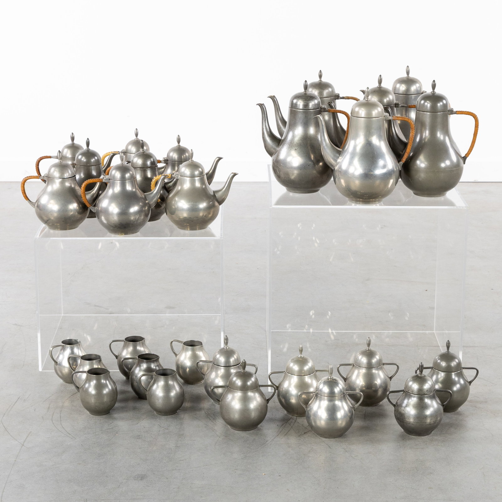 Gero, a collection of pewter coffee and tea services, 27 pieces, Art Deco, Netherlands, circa 1920.: Gero, a collection of pewter coffee and tea services, 27 pieces, Art Deco, Netherlands, circa 1920. Pewter.27 pieces in total. Five complete coffee and tea services, with coffee pot, t