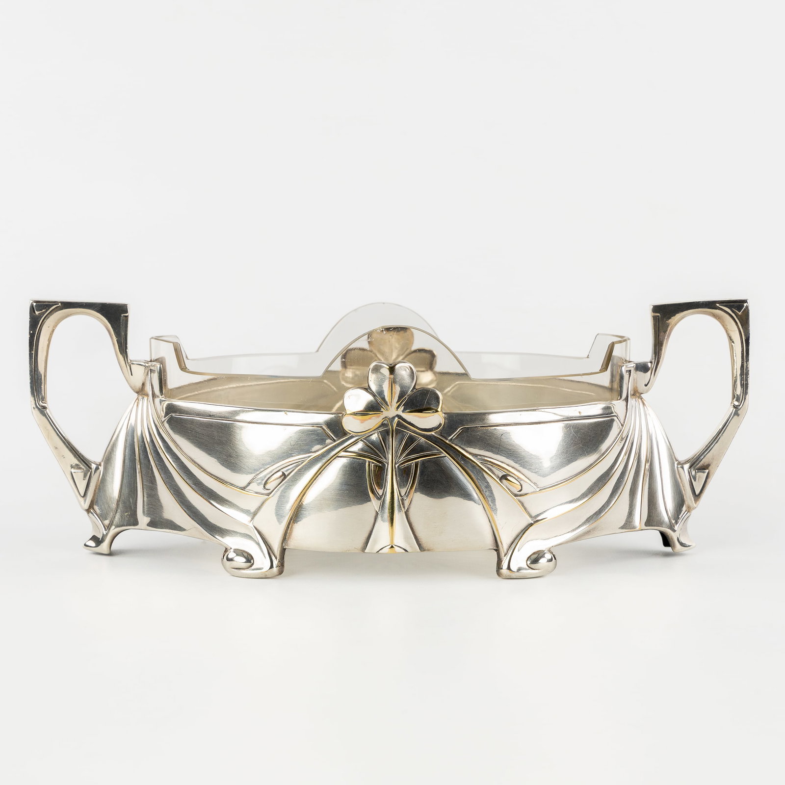 Hans Peter (1856-1945) (Attn.) a jardinière, silver-plated metal and glass, Art Nouveau,: Hans Peter (1856-1945) (Attn.) a jardinière, silver-plated metal and glass, Art Nouveau, Jugendstil, Germany, circa 1900. Silver-plated brass and glass.Jardinière with cut glass insert.Dec