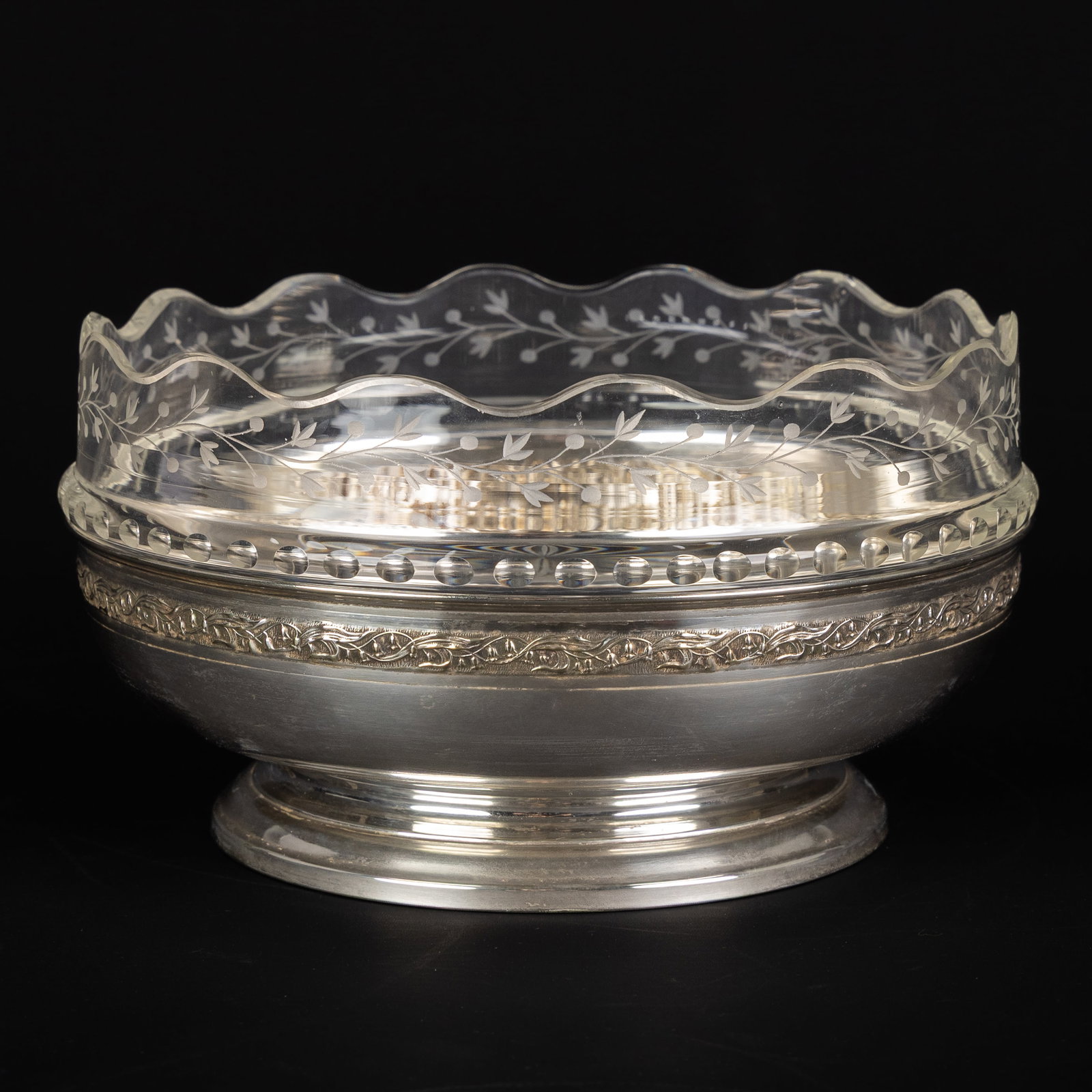 Delheid, a bowl, silver and cut crystal, Silver, 255g. (1 of 5)