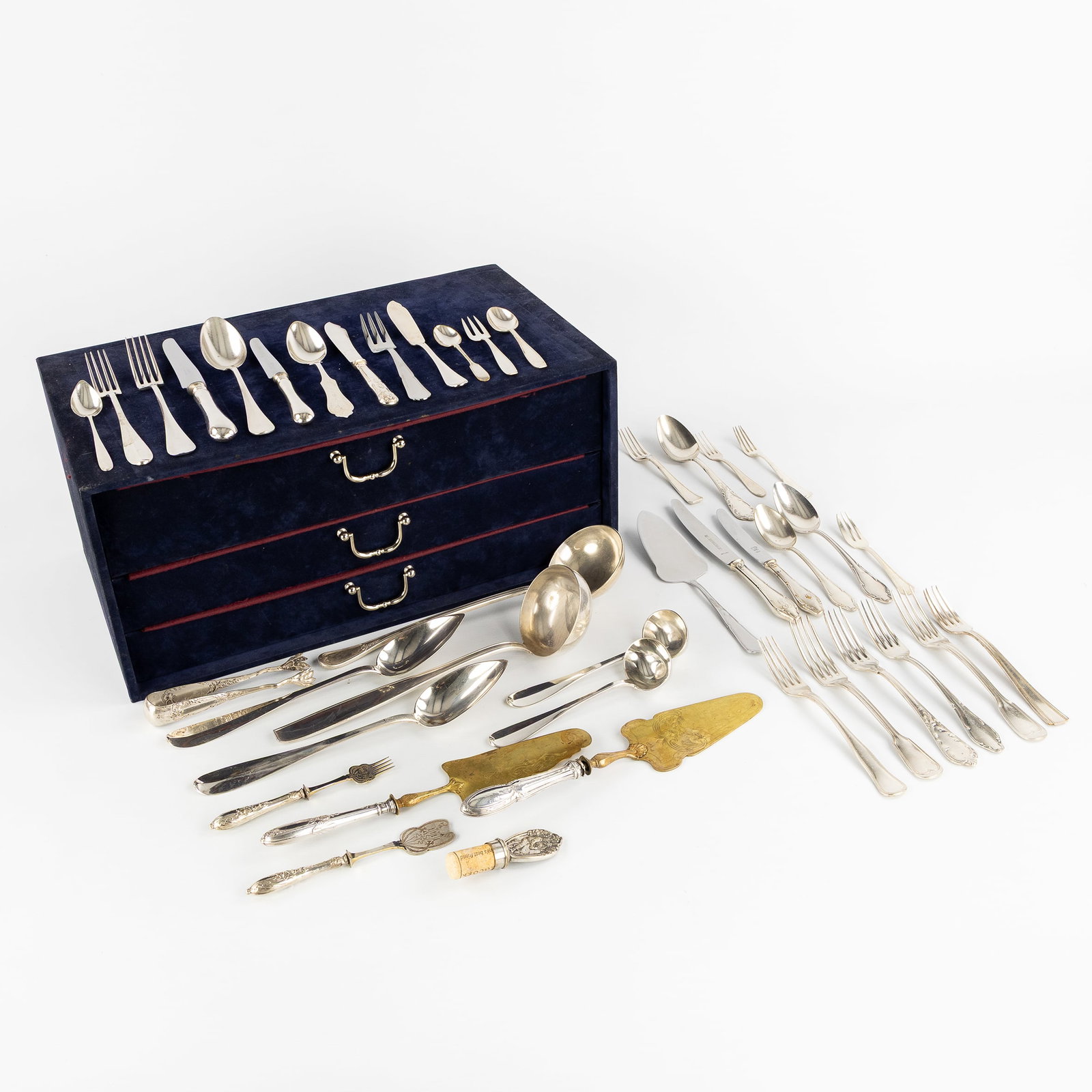 A Cutlery case with cutlery, Puiforcat, Delheid, Christofle, silver and silver-plated metal. Silver, (1 of 11)
