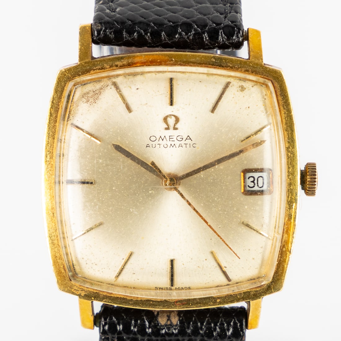 Omega S.A., a vintage wristwatch, 18ct yellow gold and leather. (1 of 10)