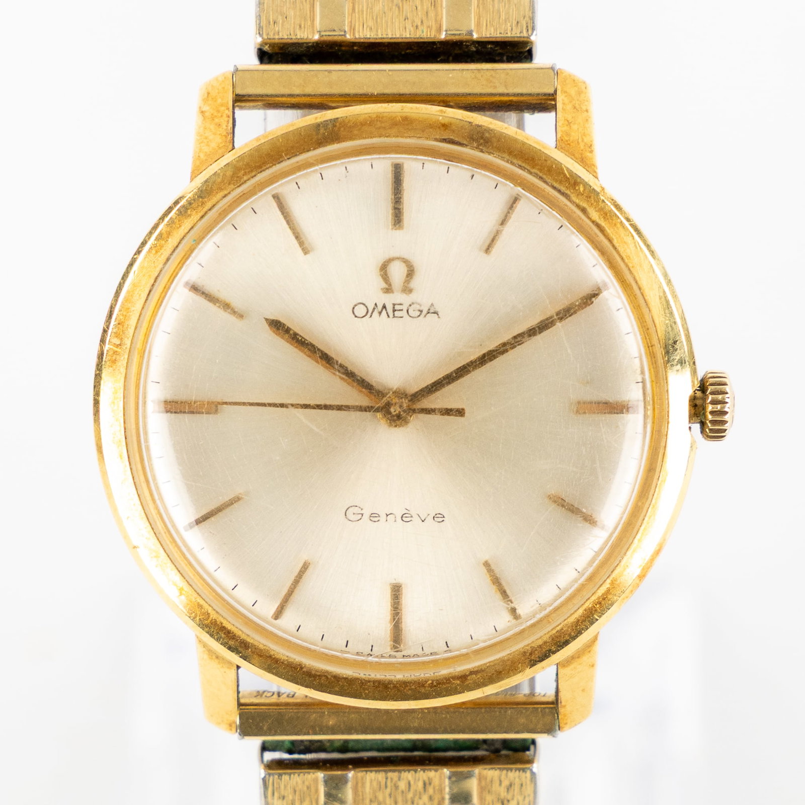 Omega S.A. ‘Geneva’, a vintage wristwatch. 18ct yellow gold. (1 of 9)