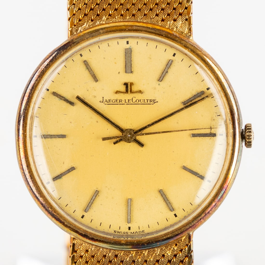Jaeger-LeCoultre, a men’s wristwatch. 18-carat yellow gold integrated bracelet. Circa 1960.: Jaeger-LeCoultre, a men’s wristwatch. 18-carat yellow gold integrated bracelet. Circa 1960. A wristwatch.18-carat yellow gold case and integrated bracelet.Mechanical hand-wound movement.