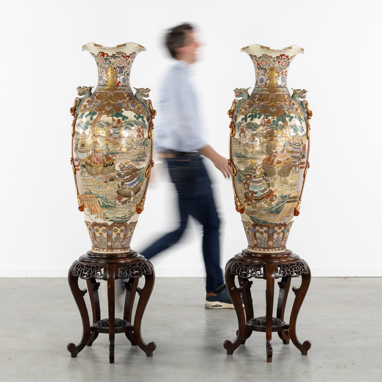 A Pair of large Japanese Satsuma vases, decorated with Imperial scenes and Samurai, Nishida Kyoto, (1 of 20)