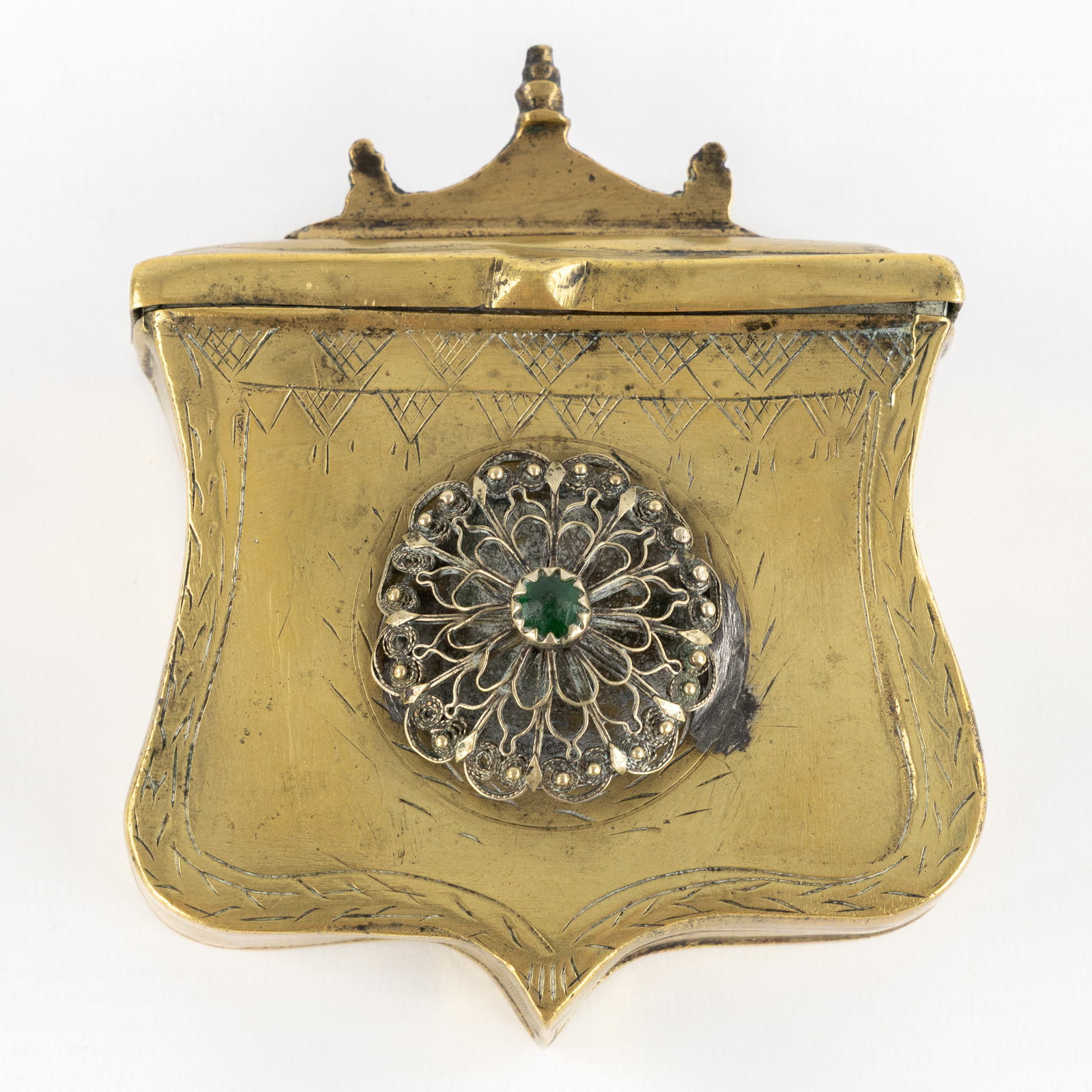 An Ottoman cartridge box or Palaska, brass, 19th C.: An Ottoman cartridge box or Palaska, brass, 19th century. Brass.Cartridge box/belt pouch/palaska.Decorated with openwork rosette and cabochon. (10 x 12 x 5 cm)
