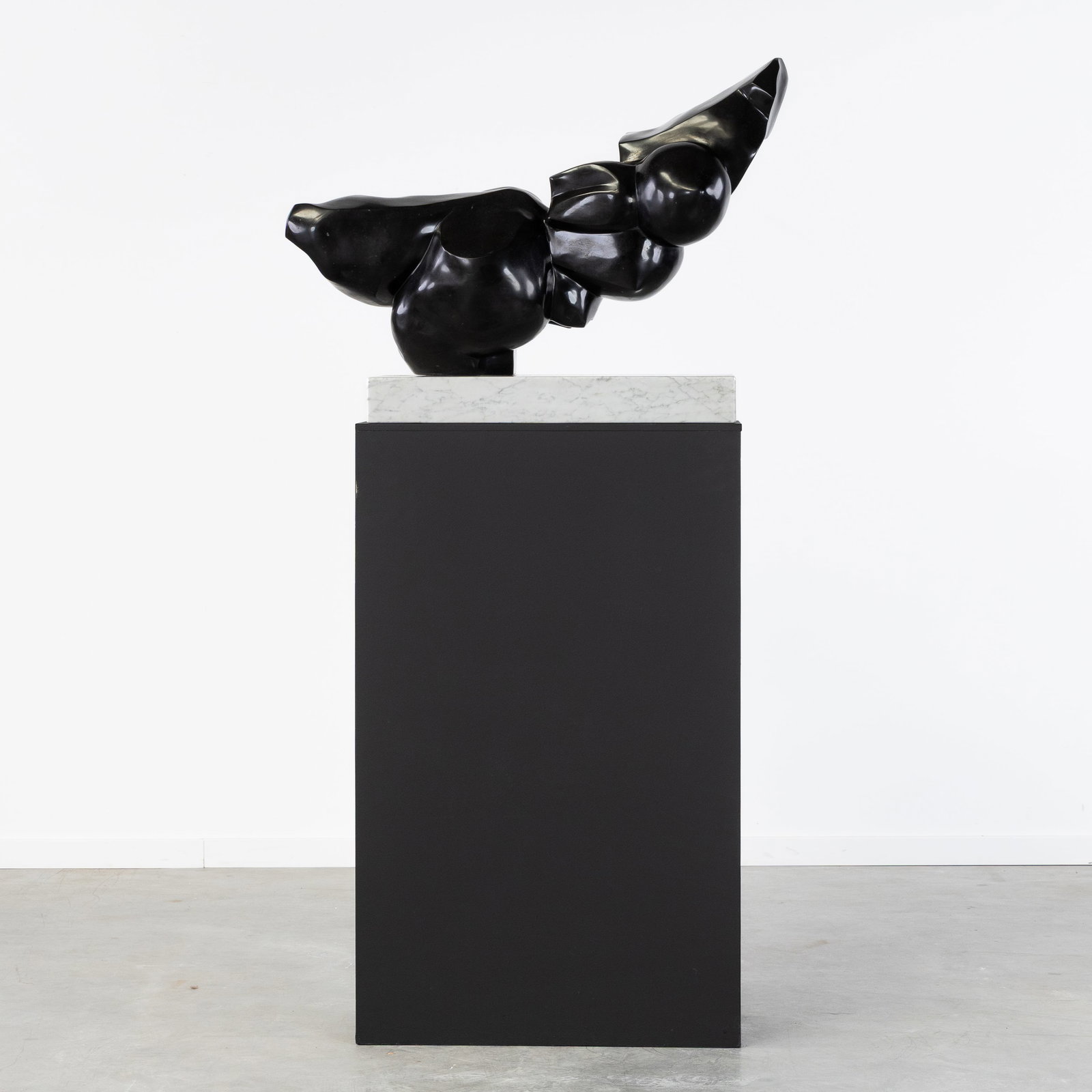 Luc Ledene (1955) 'Composition', sculptured marble (1986). (1 of 8)