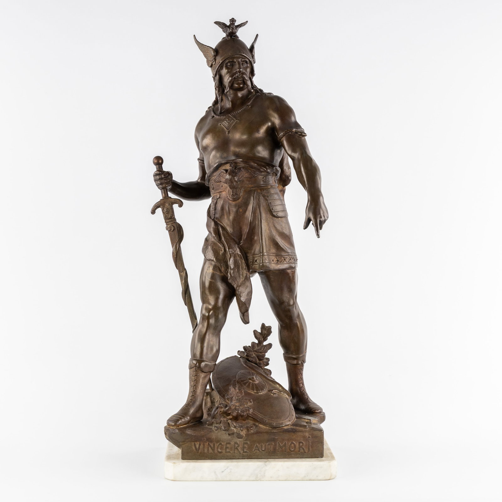 Emile Louis Picault (1833–1915), ‘Vincere aut mori’, patinated spelter. Circa (1 of 8)