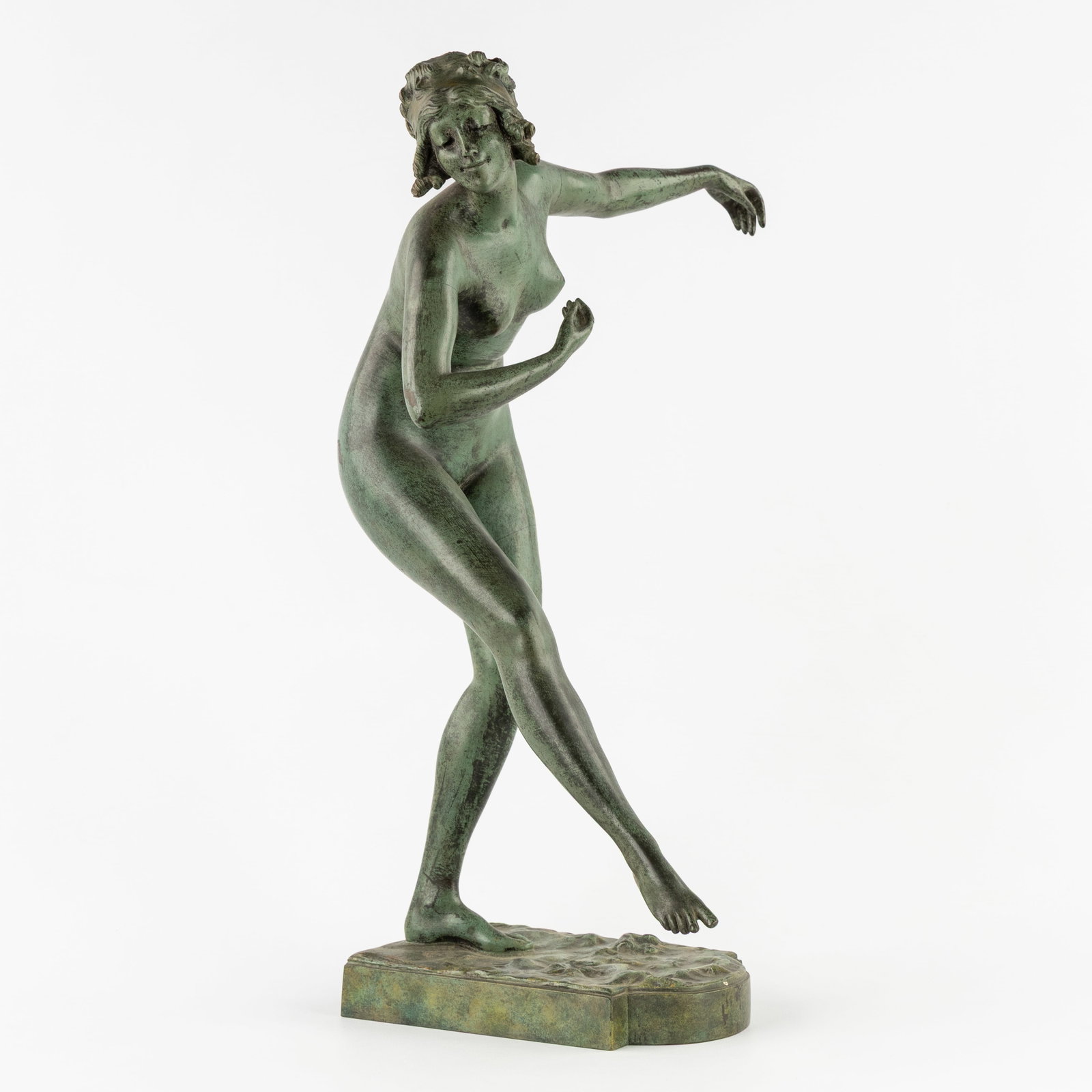 Paul Philippe (1870-1930) 'Danseuse', patinated bronze, an Art Nouveau sculpture, circa 1900.: Paul Philippe (1870-1930) 'Danseuse', patinated bronze, an Art Nouveau sculpture, circa 1900. Patinated bronze.Getekend 'P. Philipp.' Art Nouveau, circa 1900. (28 x 50 x 12 cm