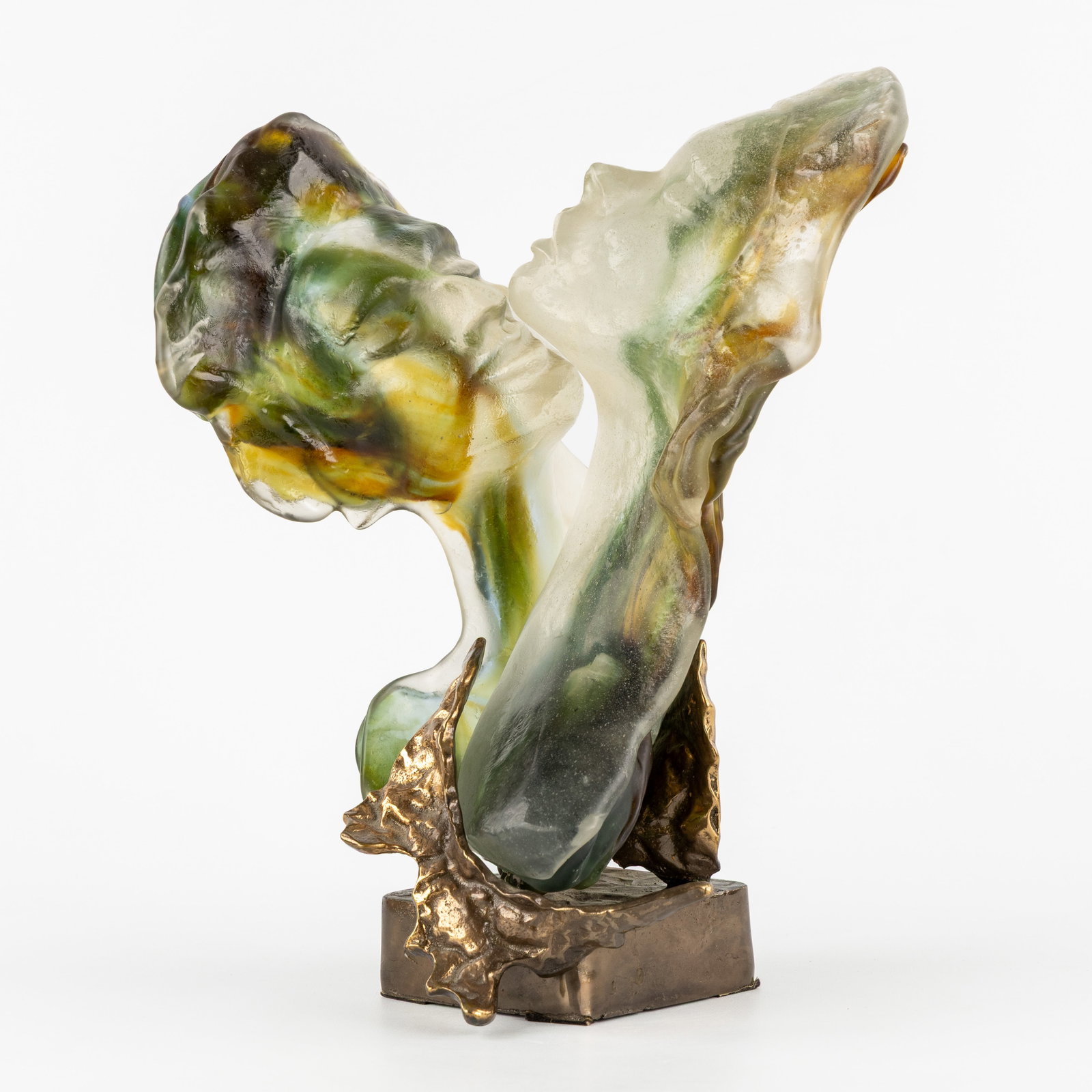 Yves Lohé (1947) ‘Les Amoureux’, a sculpture, polished bronze and pâte de: Yves Lohé (1947) ‘Les Amoureux’, a sculpture, polished bronze and pâte de verre. Polished bronze and pâte de verre.Signed ‘Lohe’ on the plinth and in the p