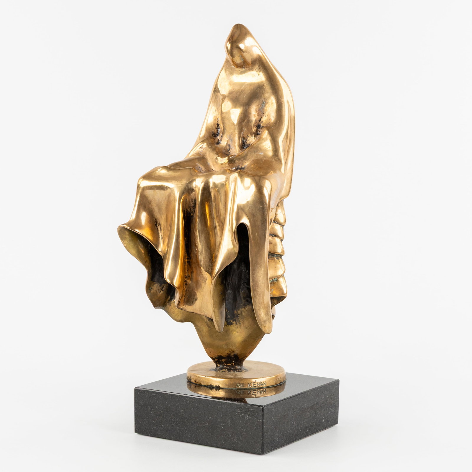 Avi Kenan (1951) 'Meditation', polished bronze, 13/250 (1985) (1 of 9)