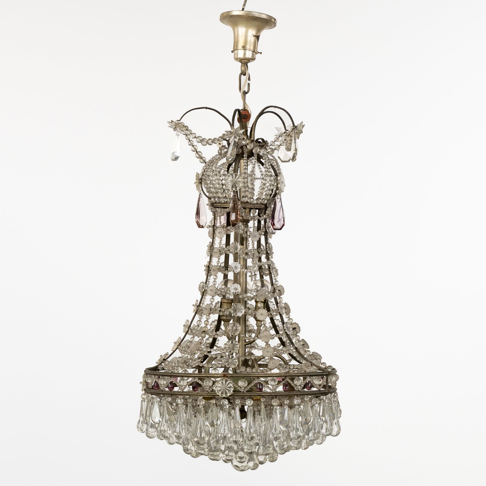 A Decorative 'Robe à Perles' chandelier, brass and glass, Louis XVI style. (1 of 9)