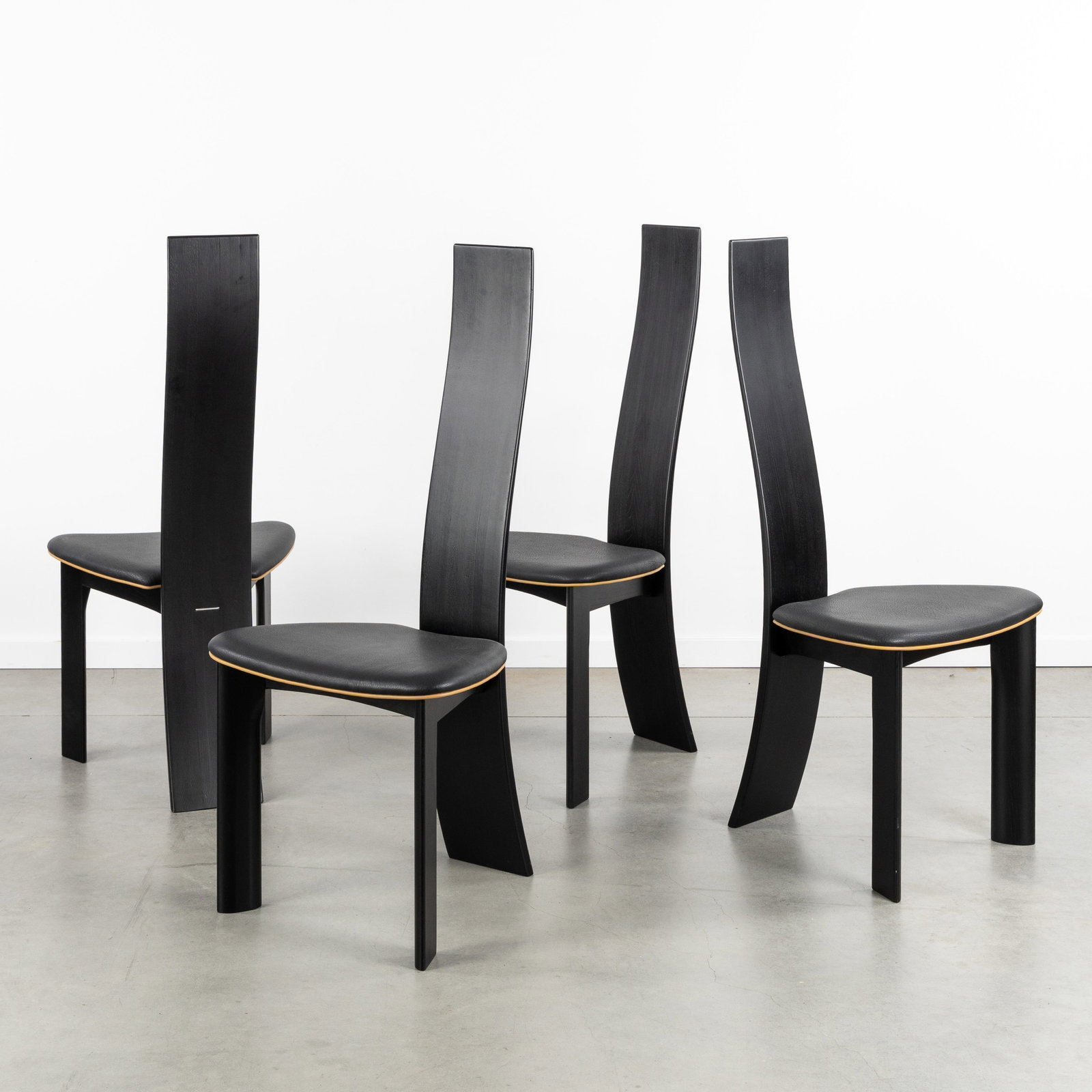 Bob Van Den Berghe (XX) 'Iris', a set of 4 chairs, for Van Den Berghe-Pauvers. (1 of 4)
