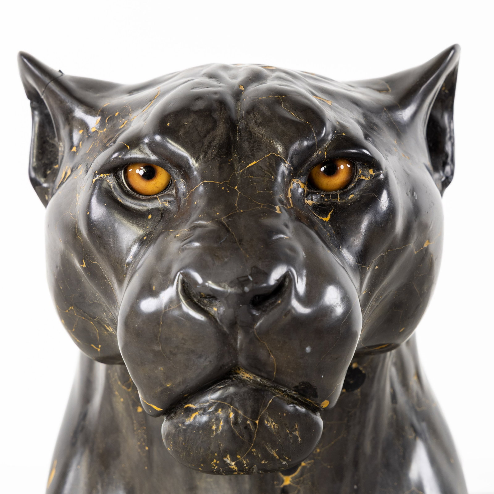 Chris Tap (1973) ‘Panther’, a sculpture with glass eyes. - 7