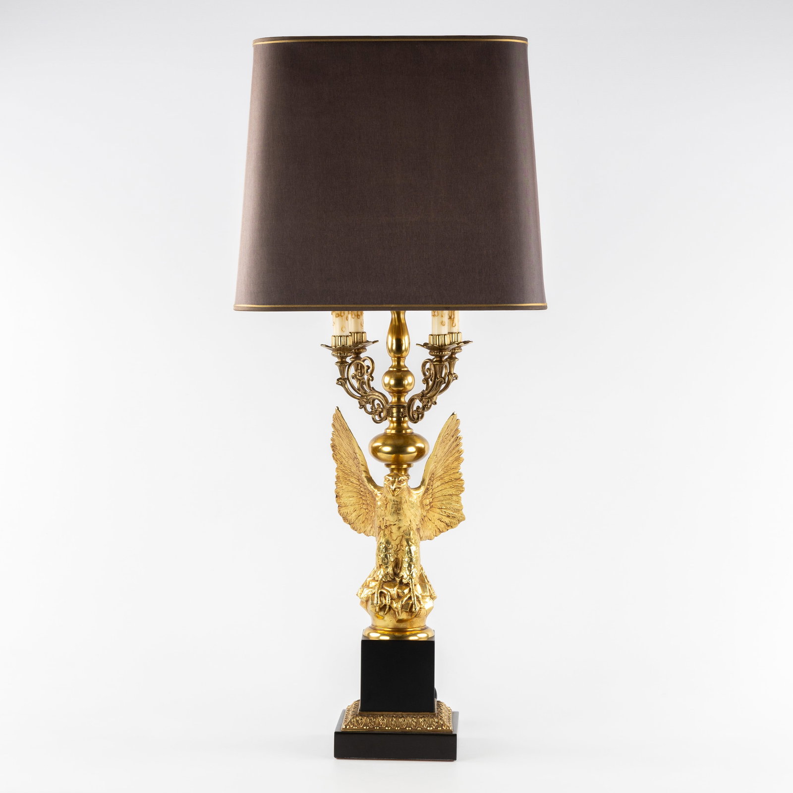Loevsky & Loevsky, Deknudt, 'Eagle', a table lamp, Hollywood Regency. Circa 1970.: Loevsky & Loevsky, Deknudt, 'Eagle', a table lamp, Hollywood Regency. Circa 1970. Includes original lampshade.Loevsky & Loevsky. Dimensions without lampshade: 91 x 18 x 18 cm.