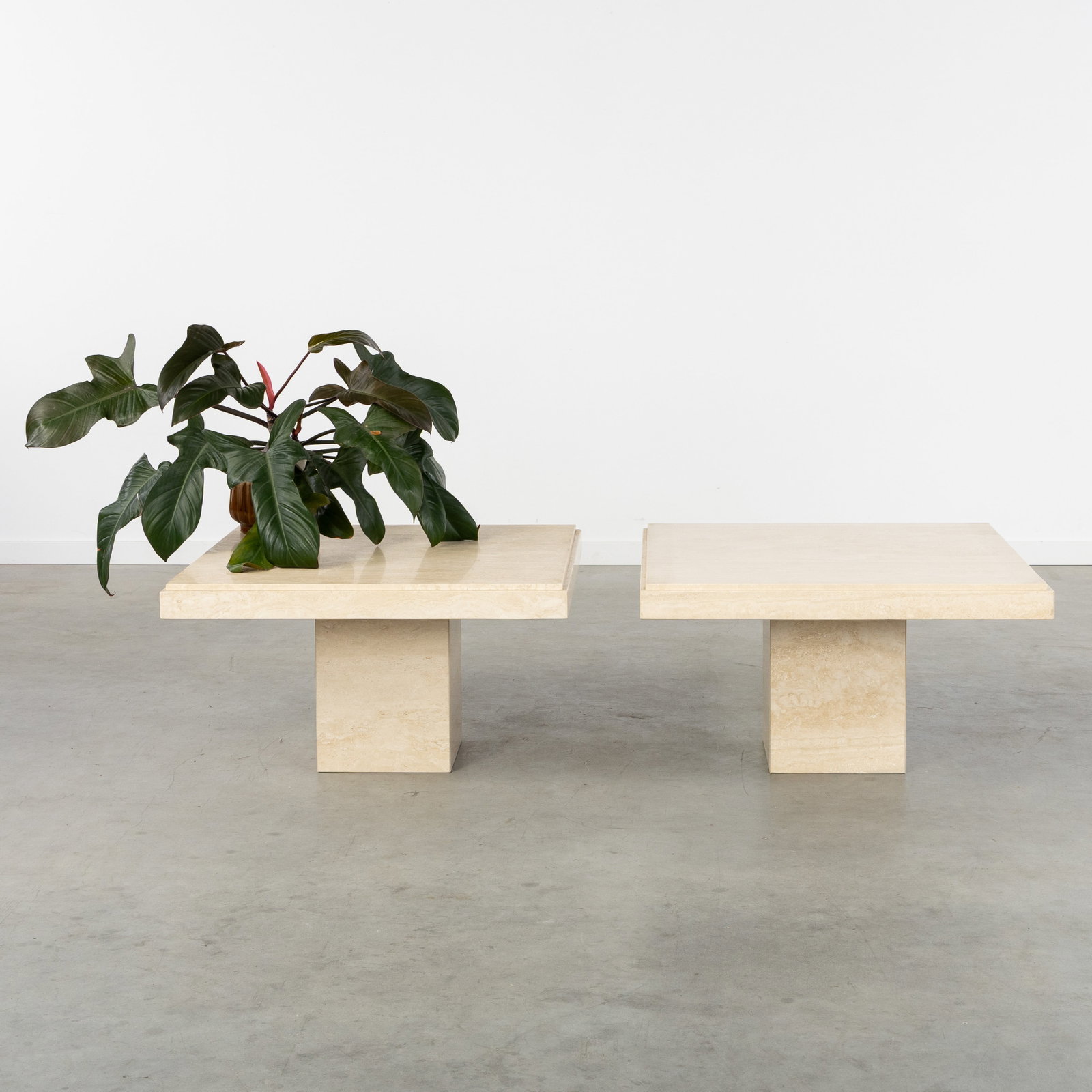 A Pair of square side tables or coffee tables, travertine. Circa 1980-1990. (1 of 5)