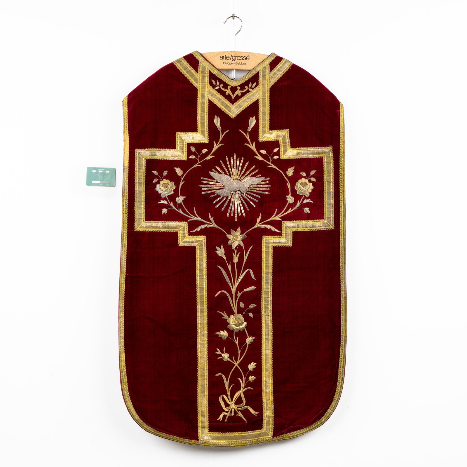 Liturgical vestments: three Roman chasubles with appliqués of the Lamb of God and the Holy (1 of 12)
