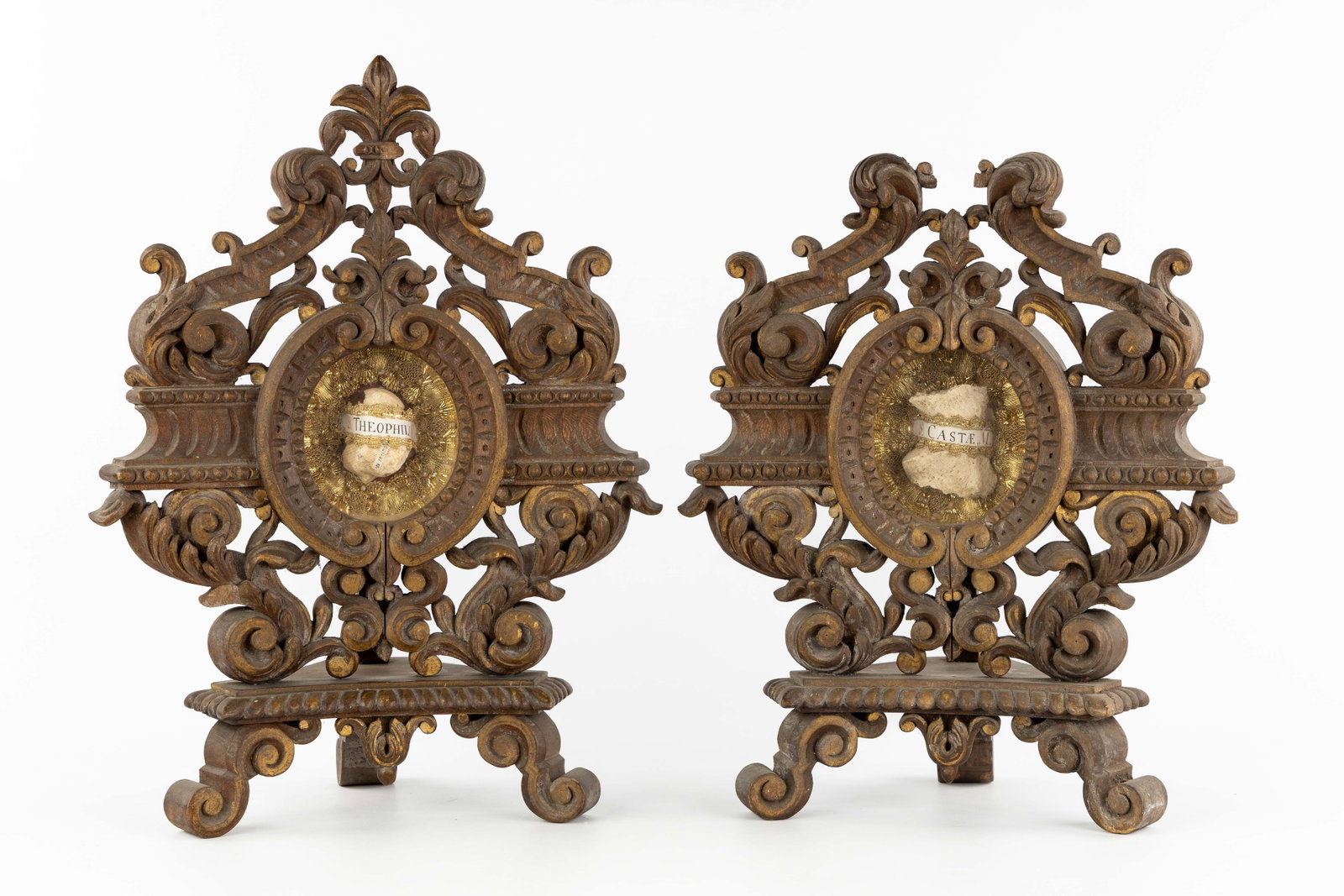 A Pair of sealed Reliquary stands with relics for Saint Theophilus and Saint Castus, sculptured (1 of 10)