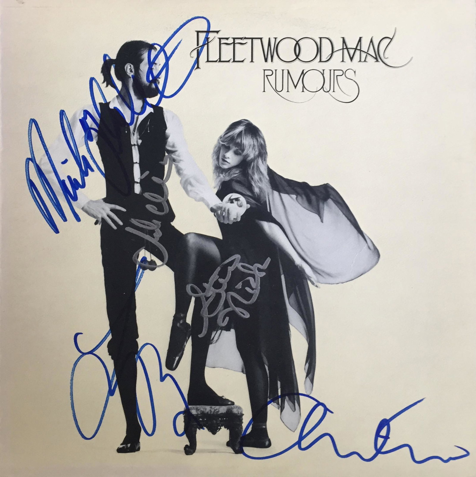 Fleetwood Mac Autographed Album "Rumors" with ALL 5: Signed vinyl record, COA provided by Auctions Xpress.