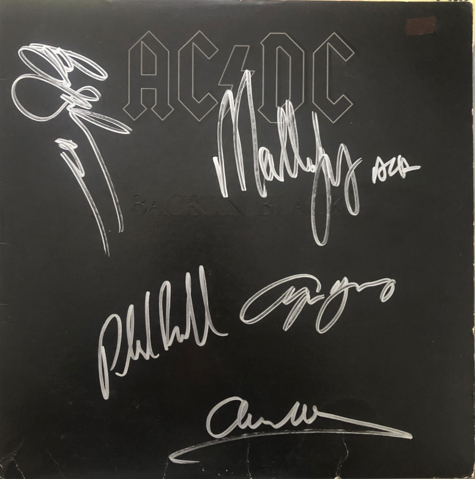 ACDC Autographed Album ALL 4 MEMERS!  "Back In Black" (1 of 1)