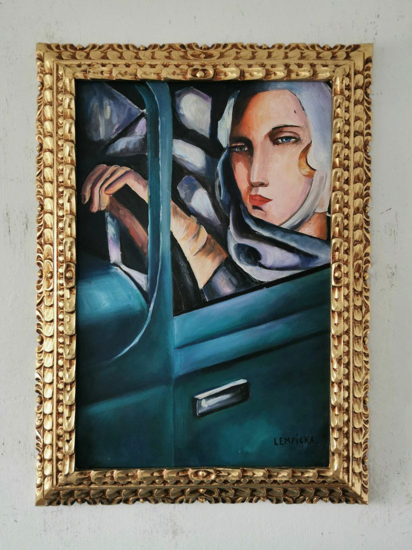 Tamara de Lempicka Oil on Canvas (In the Style of): In the style of Tamara de Lempicka Oil on Canvas painting-----------Measures with frame:21" x 29" inches aprox.-------------------------Tamara de Lempicka was a polish painter who became an integral p
