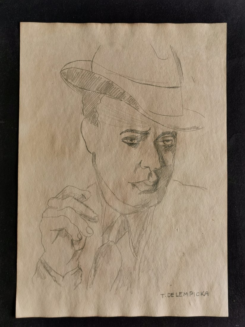 Tamara de Lempicka drawing on paper (In the style of): In the style of Tamara de Lempicka drawing on paper--------------Measures: 12" x 8" Inches aprox-------------------------------------Tamara de Lempicka was a polish painter who became an integral part