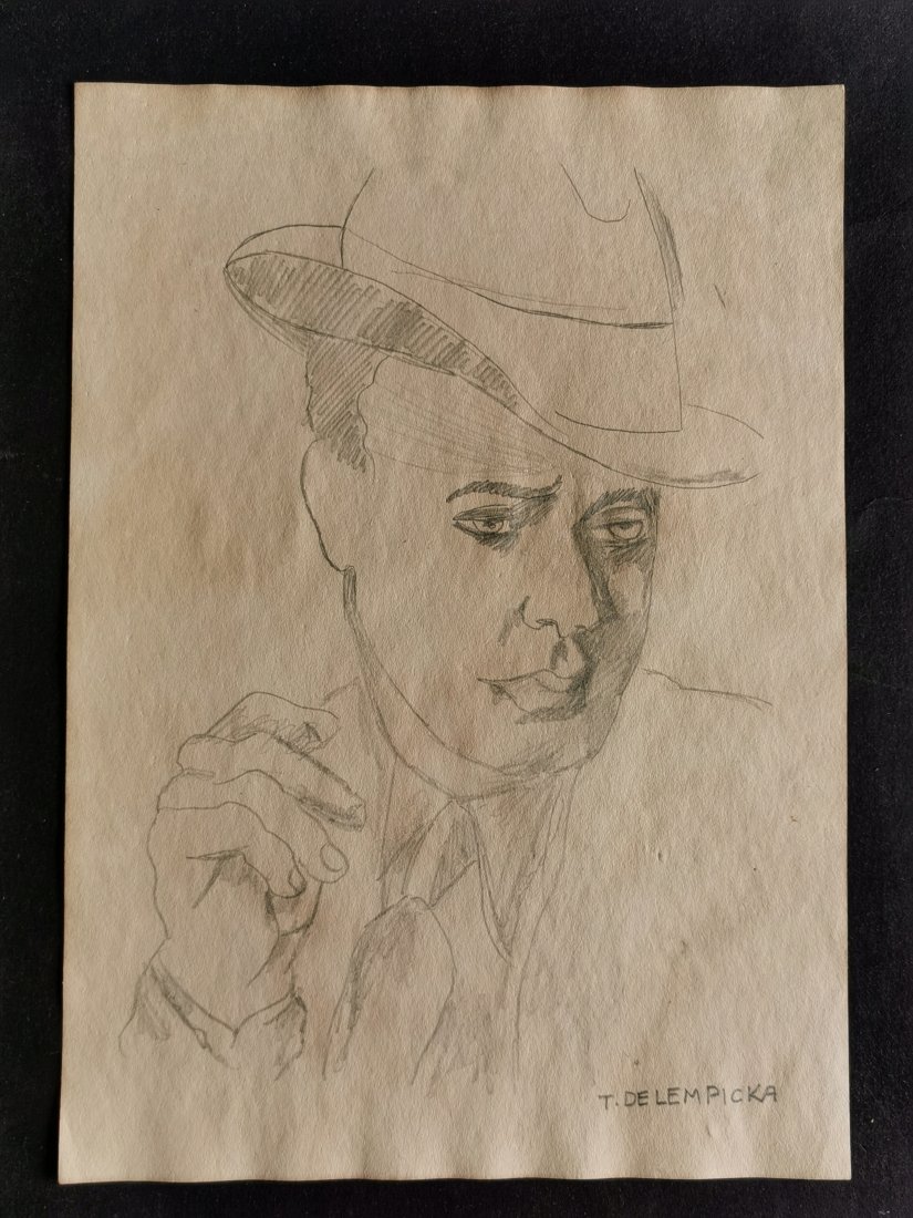 Tamara de Lempicka drawing on paper (In the style of): In the style of Tamara de Lempicka drawing on paper--------------Measures: 12" x 8" Inches aprox-------------------------------------Tamara de Lempicka was a polish painter who became an integral part