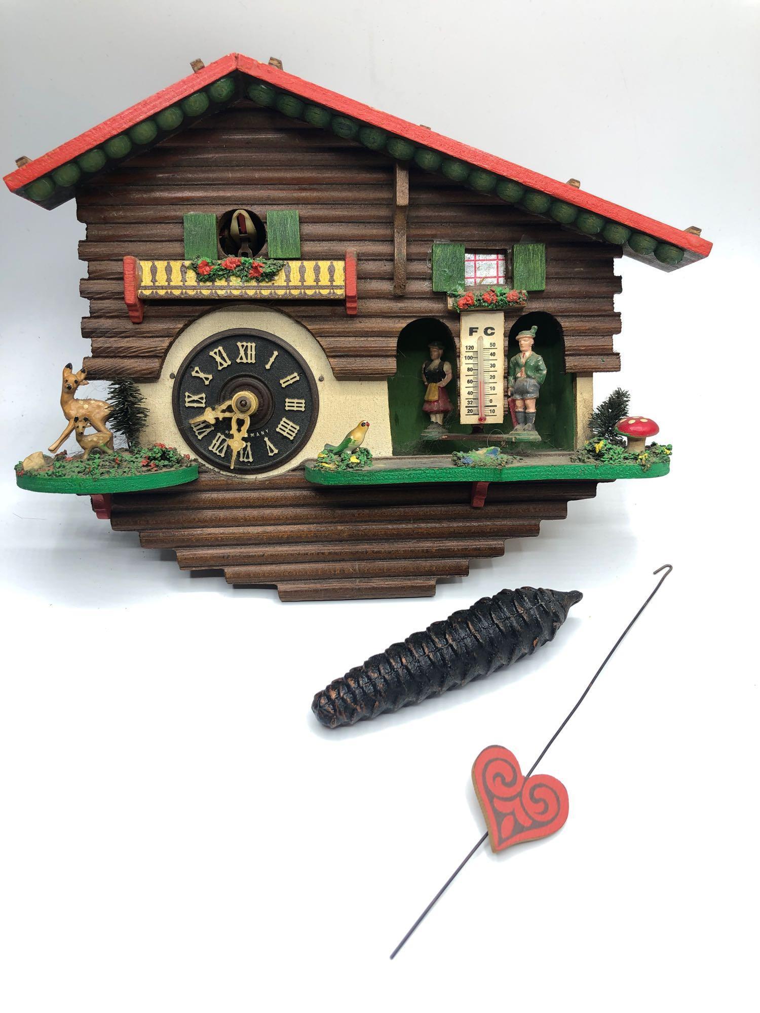 Vintage Wooden Cuckoo Clock (1 of 6)