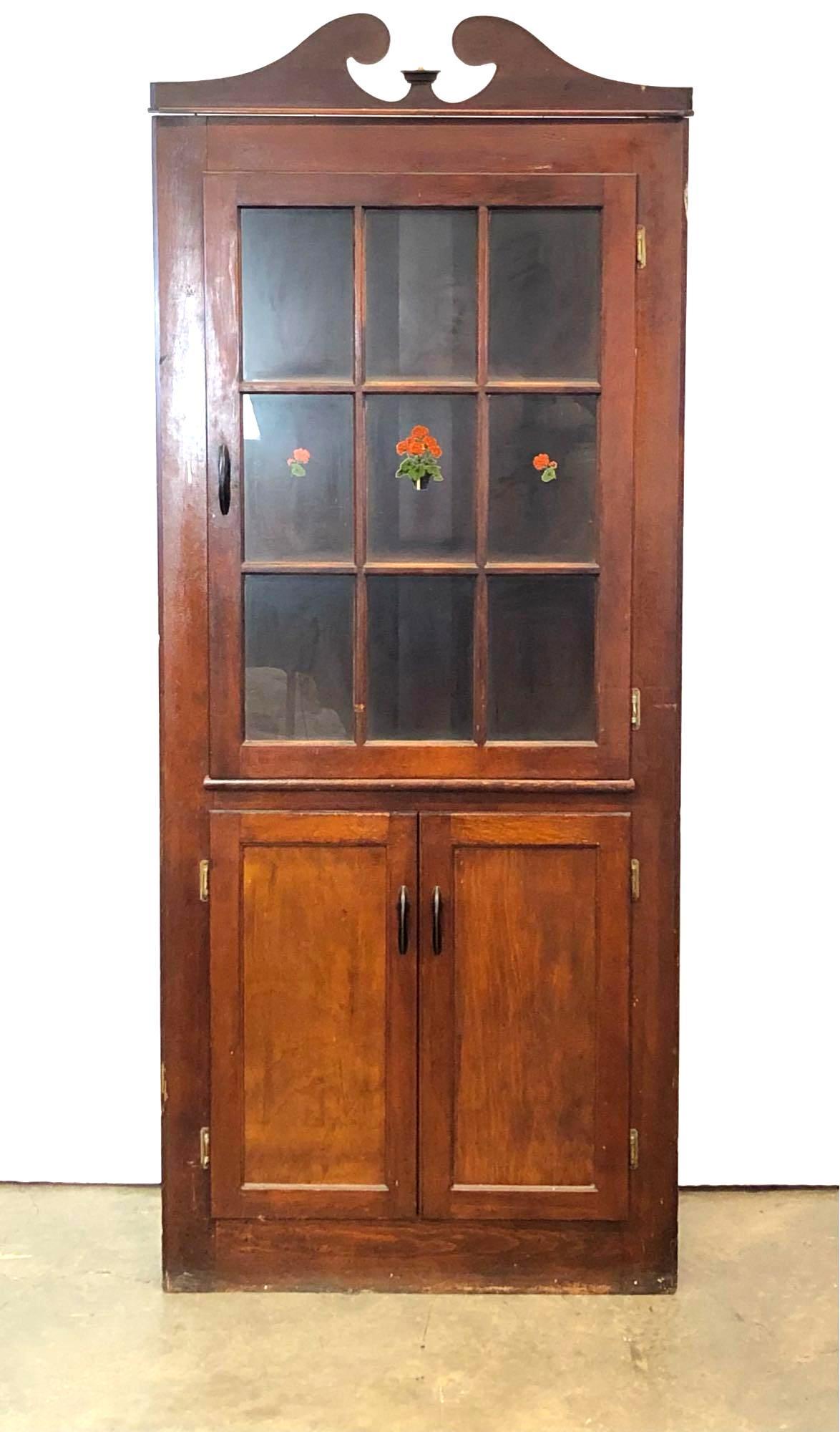 Corner Hutch (1 of 7)