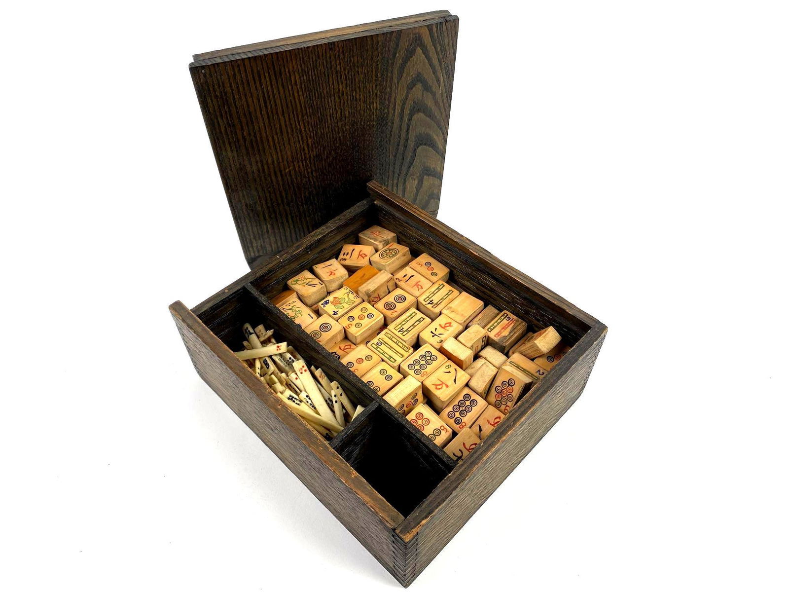 Vintage Mahjong Set (1 of 2)