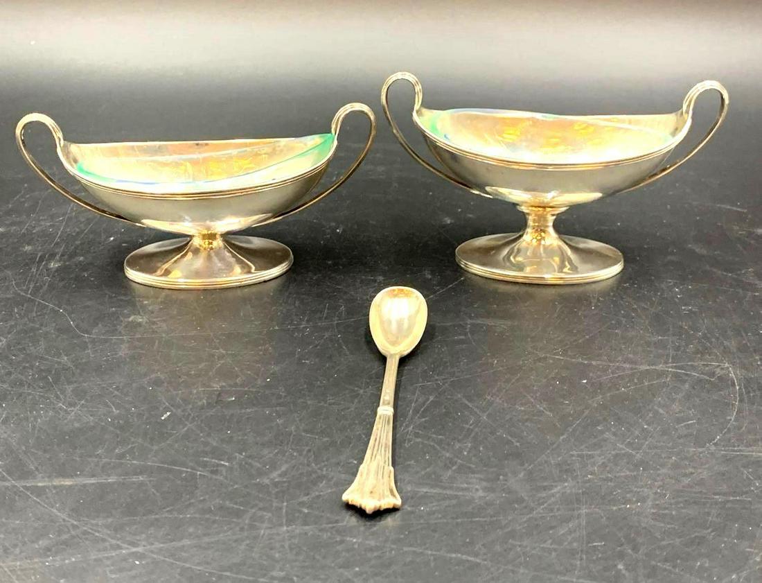 Sterling Silver Salt Cellars and Spoon (1 of 11)