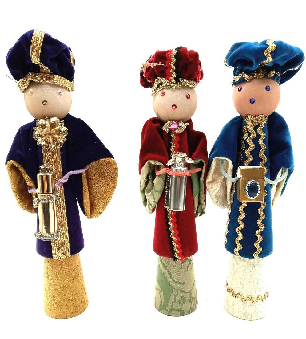 3 Wise Men: 3 Standing Wise Men, made of fabric and assorted materials, possibly hand made. Each Wise Man is 12 inches tall with 2 inches base diameter