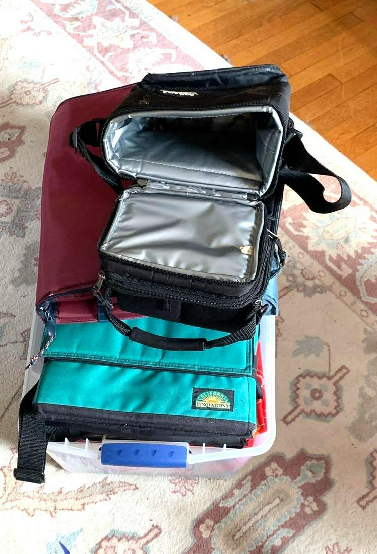 Lunch Pails: Tote contains several lunch pails of various sizes. ** Notice: This lot is located, in Hampton, Virginia. It requires pickup, in Hampton - only on June 13th and 14th, between 10-4pm. Shipping is also 